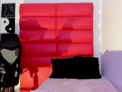 Oliviamonroex18's cam snapshot