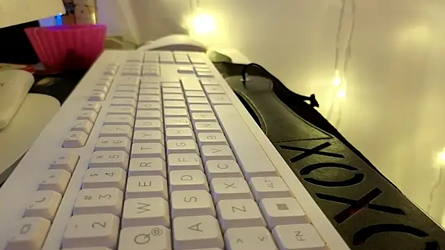 vickvalencia2's cam snapshot