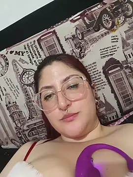 Julietta_21's cam snapshot