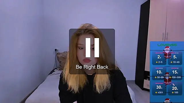 LaseyMoon's cam snapshot