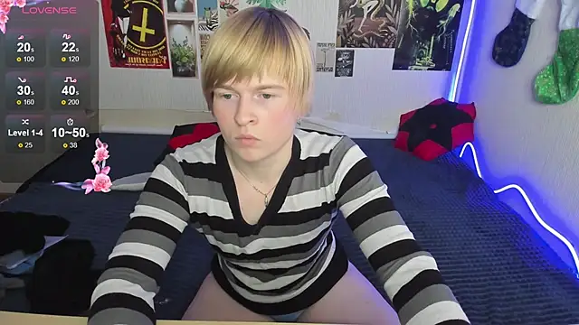 Cattie_w_'s cam snapshot