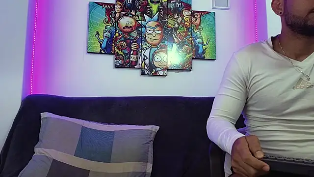 catalina_y_tylerjhons's cam snapshot