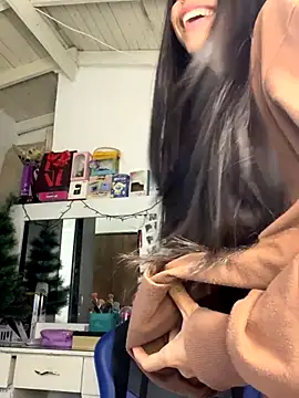 Milleradhara24's cam snapshot