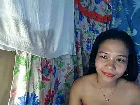 PinaySkinnyGirl's cam snapshot