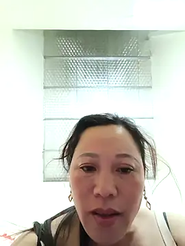 Y-eahi's cam snapshot