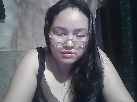 yummy_jyra02167 live sex cam