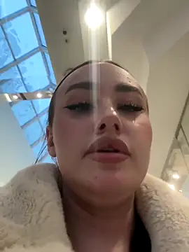 KiraSunshine's cam snapshot