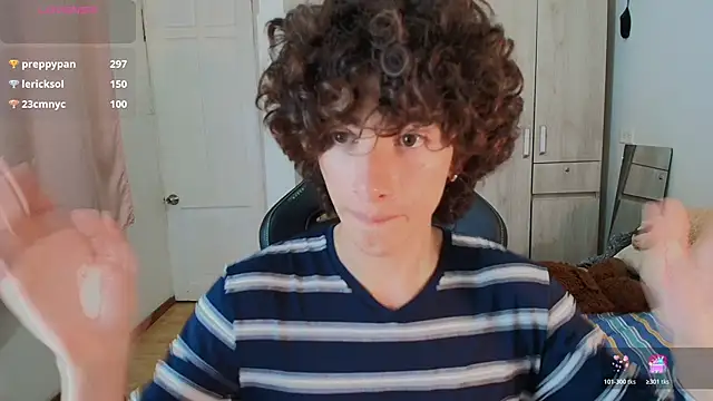 Nude_Boy18 live sex cam