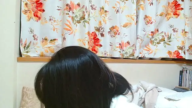 liliyRiSAcha-n live sex cam