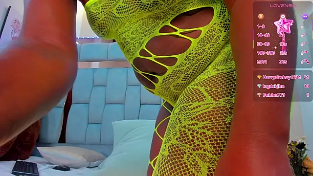 amina_west's cam snapshot