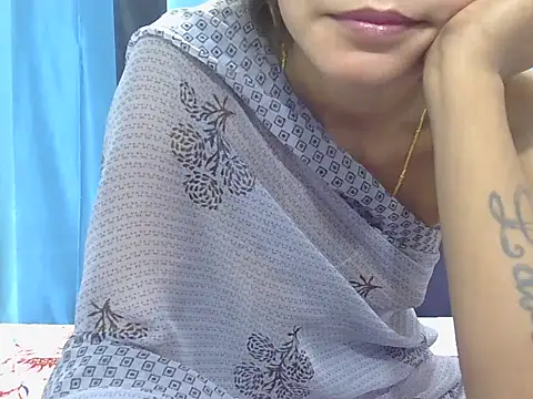 Aarti_misty71 live sex cam