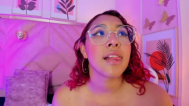 Olivejoness's cam snapshot