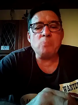 phil_truck_exhib's cam snapshot