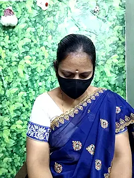 Queen-Neha's cam snapshot