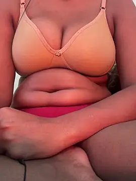 Dilnaazz's cam snapshot