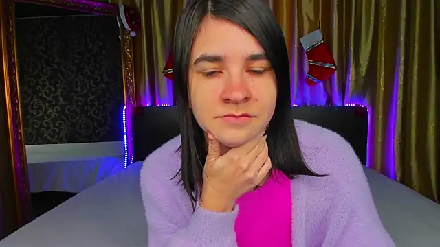 _Polly_Love_'s cam snapshot