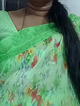 Srilakshmi_telugu's cam snapshot