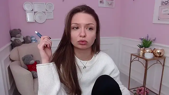 LucySkilar's cam snapshot