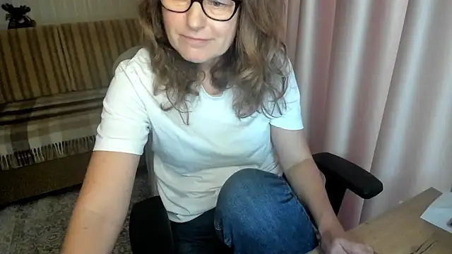 lauraoven live sex cam