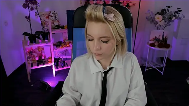 AuroraWrenfield's cam snapshot