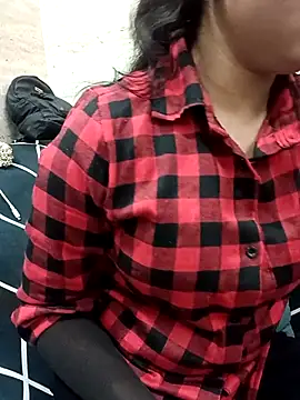 Juliekhan_98 live sex cam