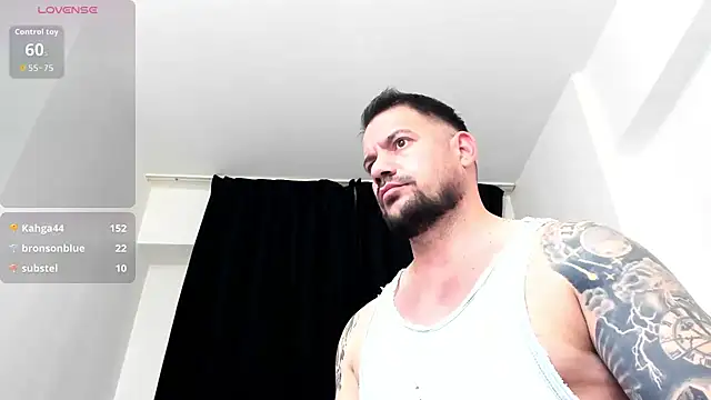 musclemonster31 live sex cam