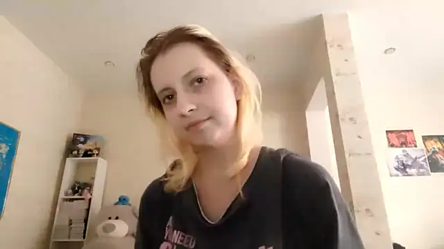 Mona_Bergytas's cam snapshot