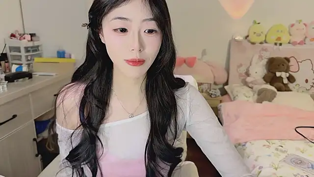 Onecutelittle's cam snapshot