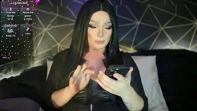 myfruitisswelling live sex cam