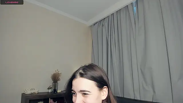 DracosMoon live sex cam