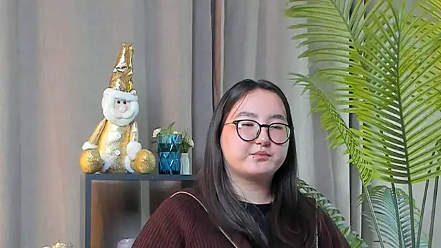 AdahChism's cam snapshot