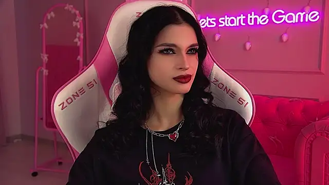 BeverlyMost's cam snapshot