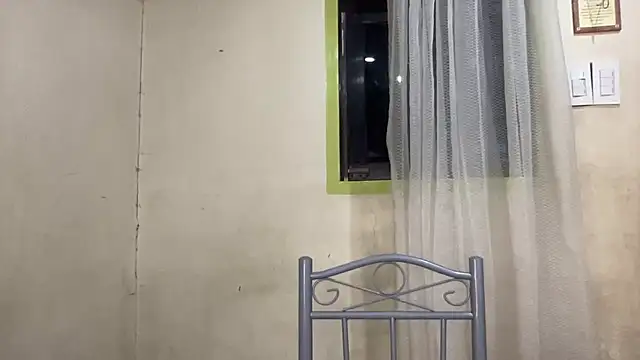 untouchable_mia's cam snapshot