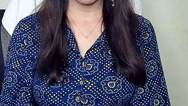 Naina_For_You's cam snapshot