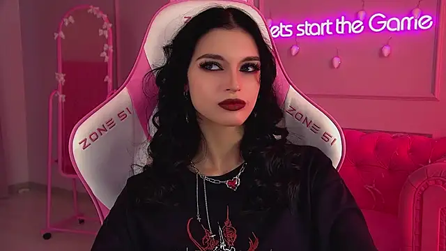 BeverlyMost's cam snapshot