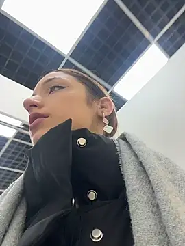 DollyTall live sex cam