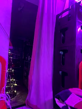 Hot_beauty__'s cam snapshot