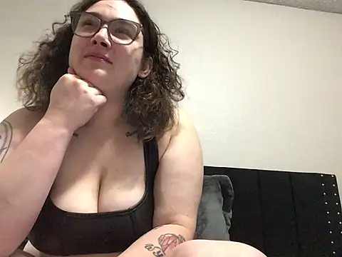 PaigeChantel's cam snapshot