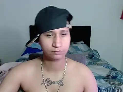 Im_Milan_Rs's cam snapshot