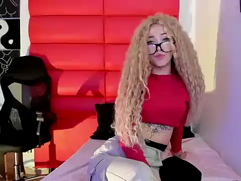 Oliviamonroex18's cam snapshot