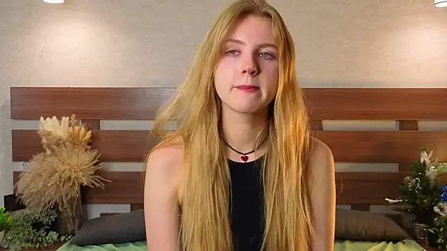 BonnieBlake's cam snapshot