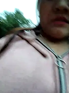 m-mbae's cam snapshot