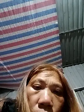 bella-la's cam snapshot