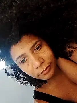 Brunnet_Doll's cam snapshot