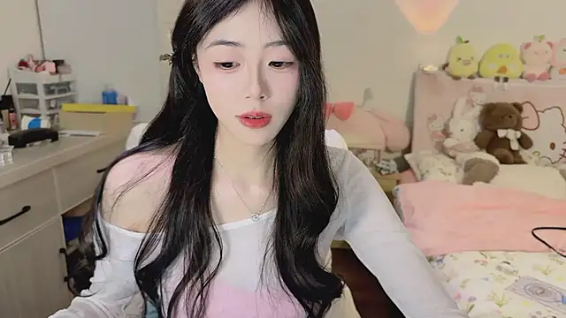 Onecutelittle's cam snapshot