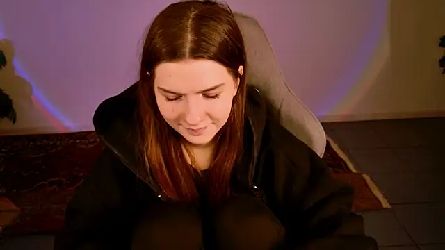 AliceCUNTach's cam snapshot