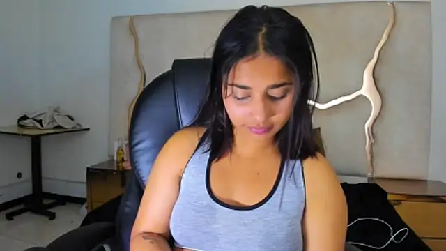 ScarletDoll's cam snapshot