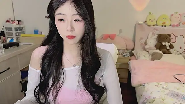 Onecutelittle's cam snapshot