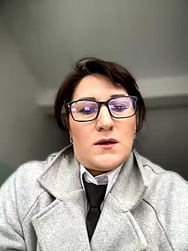 ZhenjaPoledance live sex cam