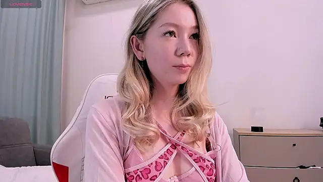 Babby_Rabbit's cam snapshot